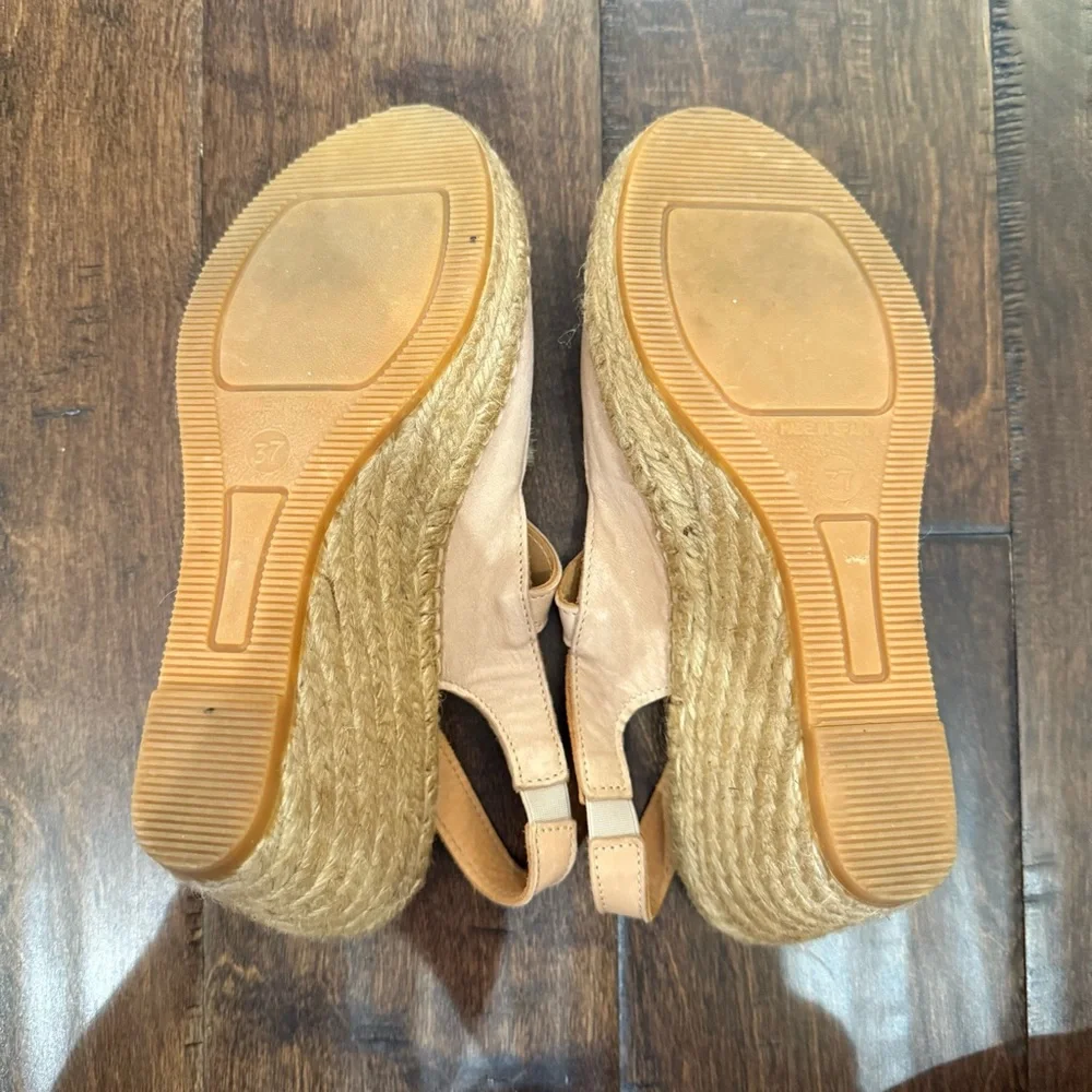 Anthropologie Naguisa Ruca Wedge Espadrilles Yellow Tan size 7